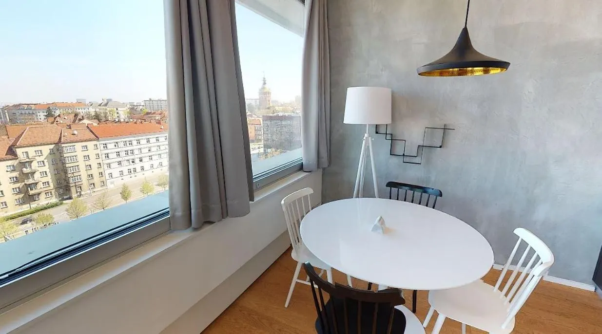 Key Residences Vienna 0*,